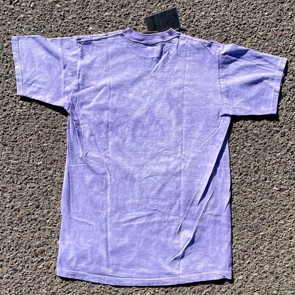 NWT Vintage 2002 The Mountain Susan Bourdet Hummingbird Pocket Tee Purple M - Picture 3 of 7
